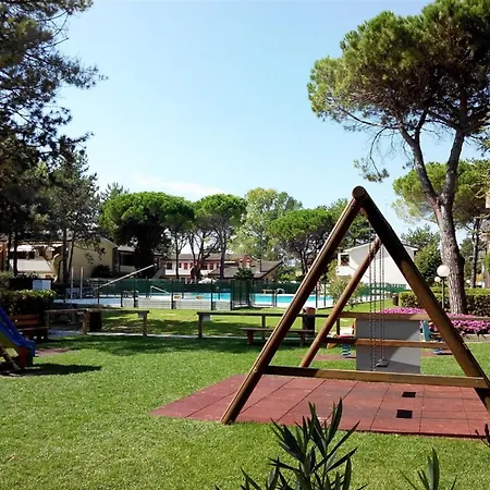 Flat With Pool-beahost Apartment Bibione